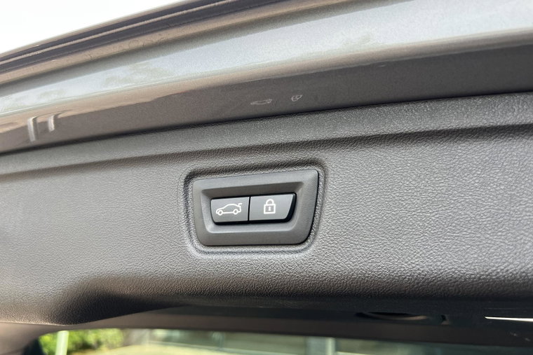 Vehicle Image 27