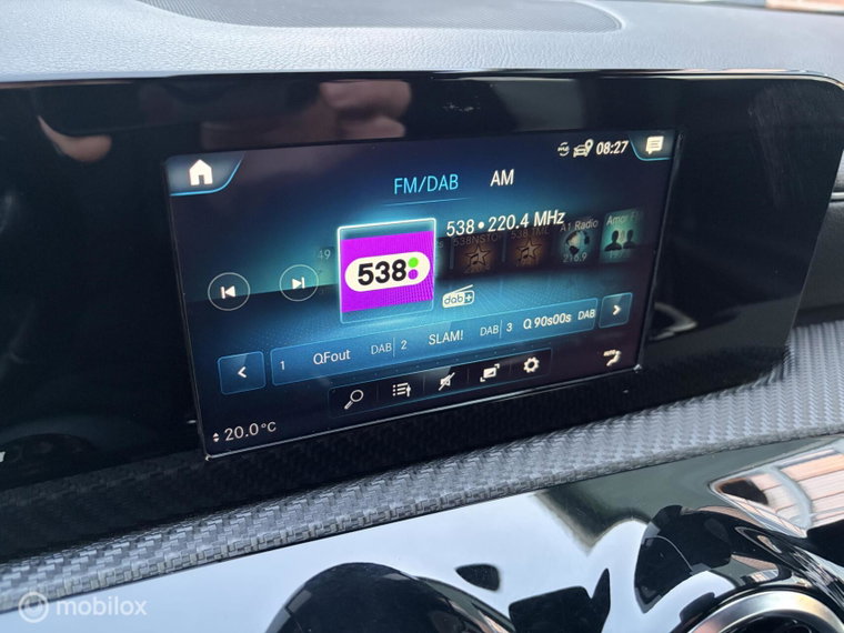 Vehicle Image 22