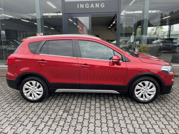 Vehicle Image 12