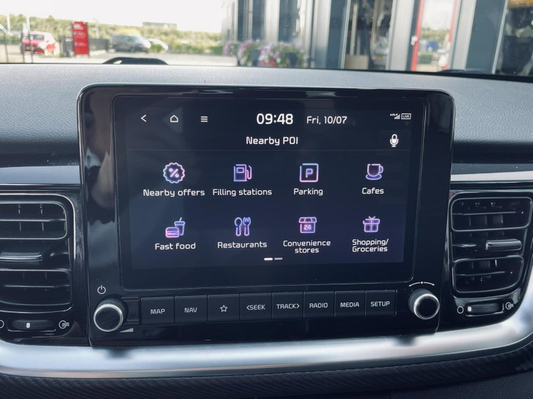 Vehicle Image 25