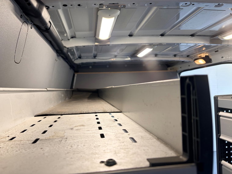 Vehicle Image 37