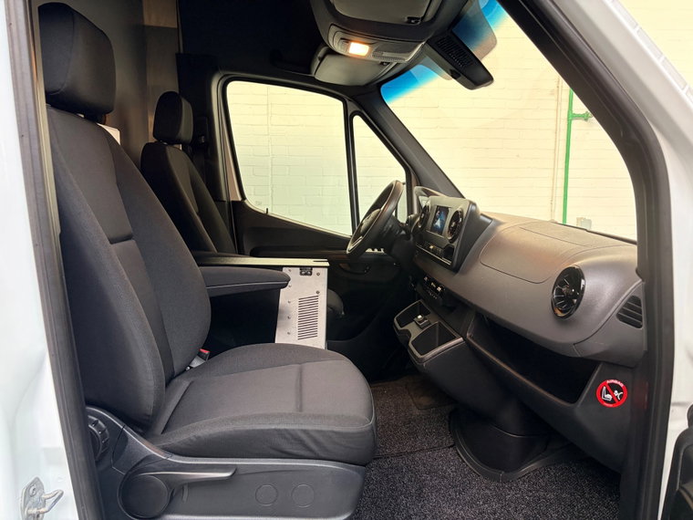 Vehicle Image 45