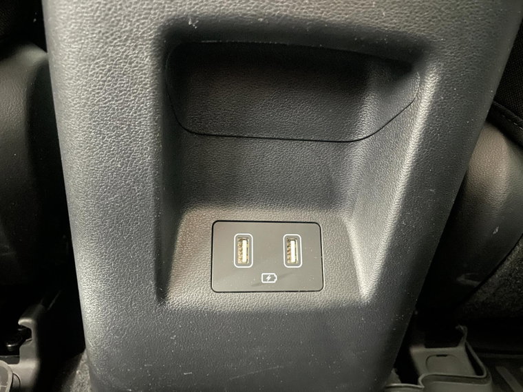 Vehicle Image 33