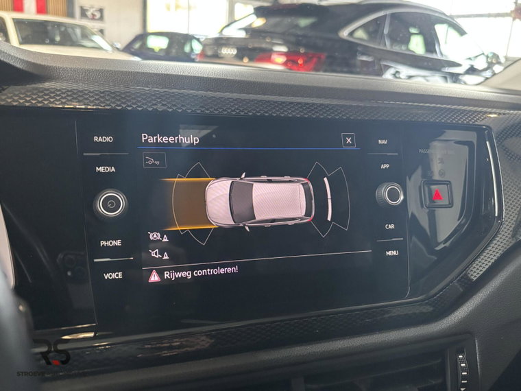 Vehicle Image 38