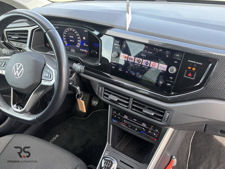 Vehicle Image 45