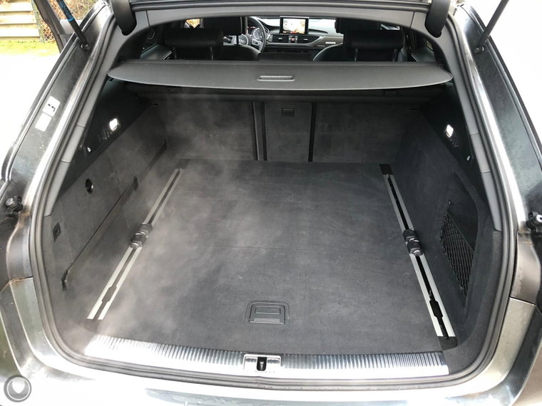 Vehicle Image 21