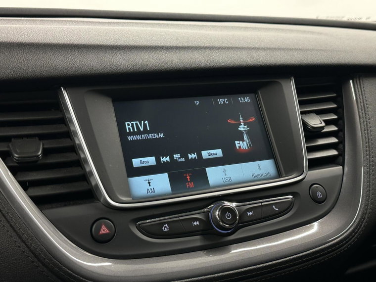 Vehicle Image 38