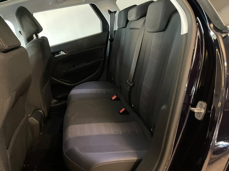 Vehicle Image 37
