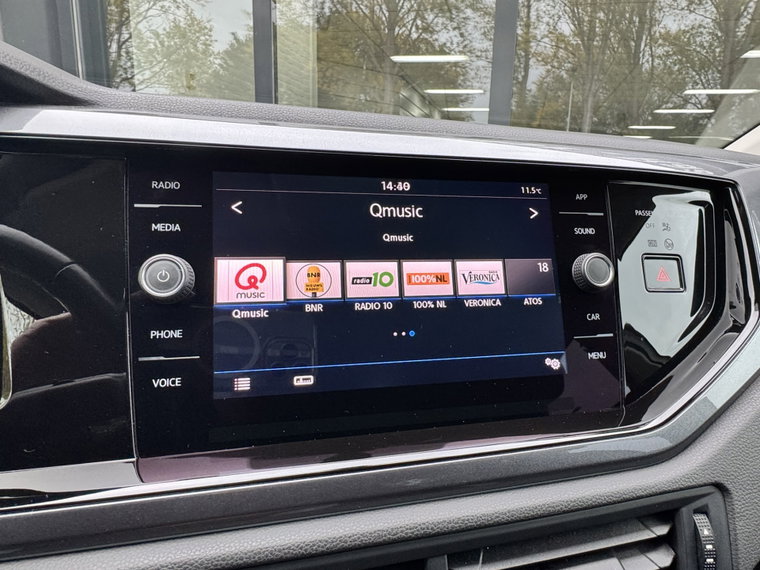 Vehicle Image 19
