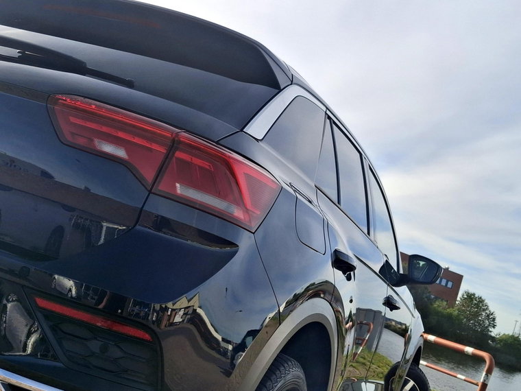 Vehicle Image 9
