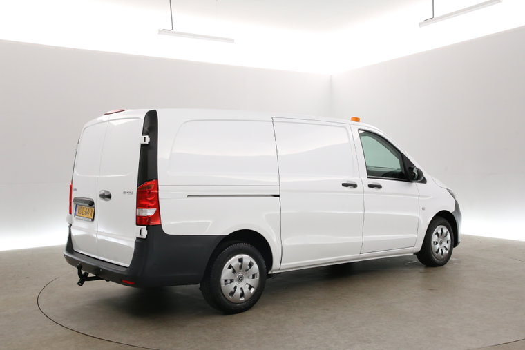 Vehicle Image 28