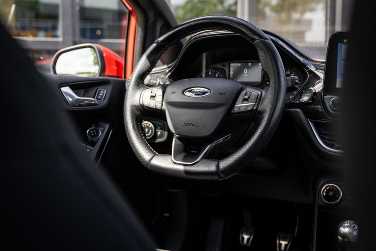 Vehicle Image 31