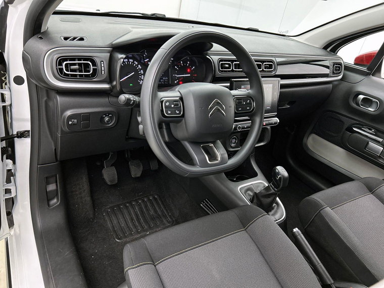 Vehicle Image 22