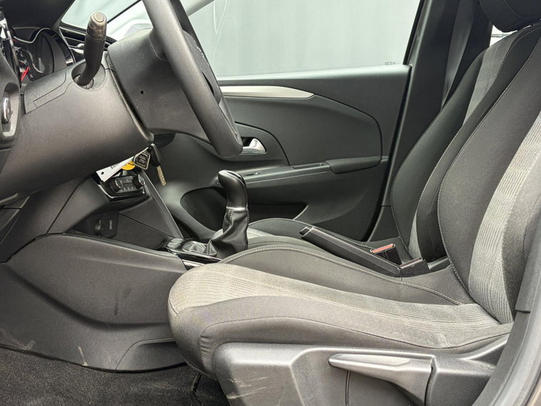 Vehicle Image 18
