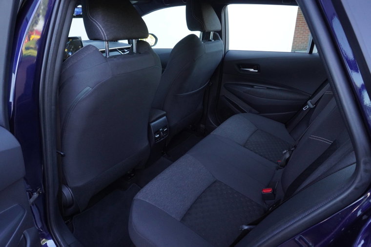 Vehicle Image 21