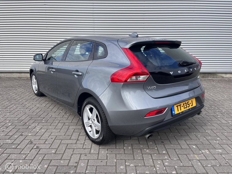 Vehicle Image 28