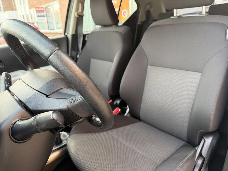 Vehicle Image 20