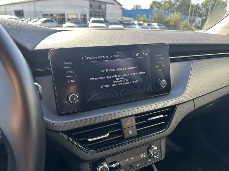 Vehicle Image 37
