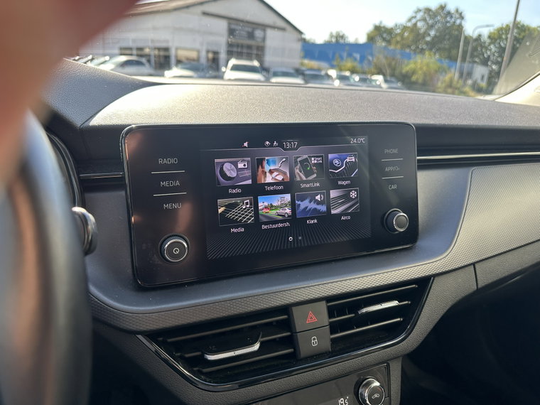 Vehicle Image 39