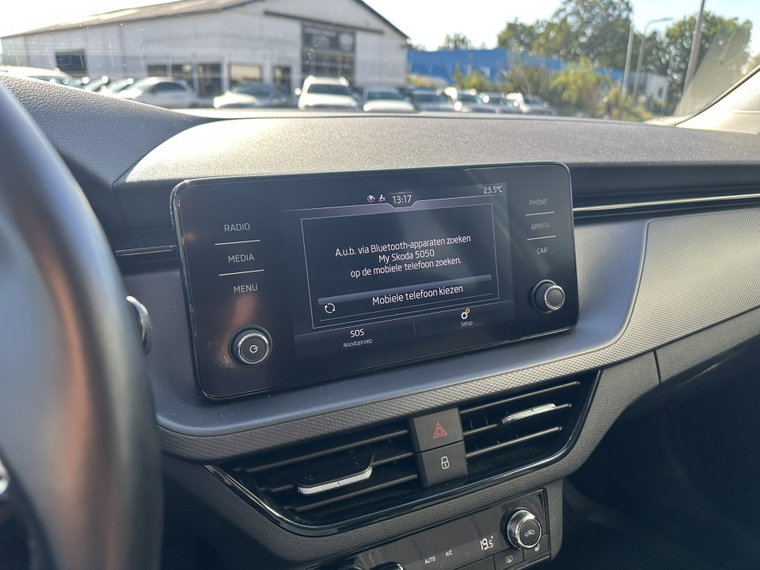 Vehicle Image 41