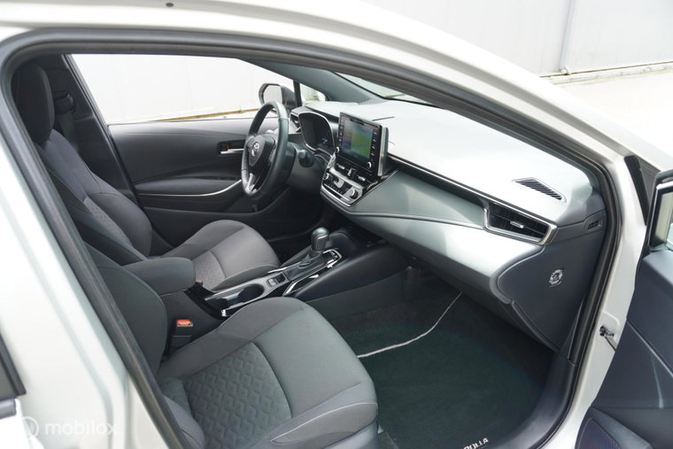 Vehicle Image 12