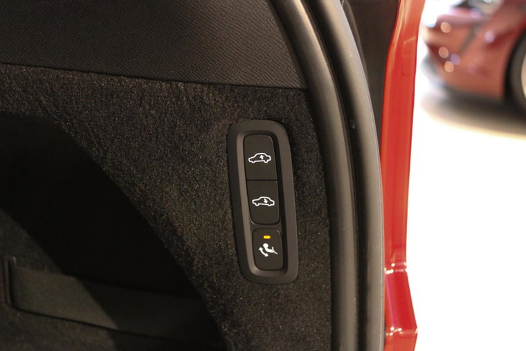 Vehicle Image 36