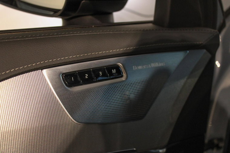 Vehicle Image 39