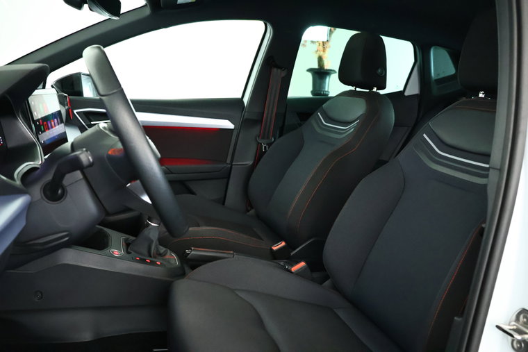Vehicle Image 12