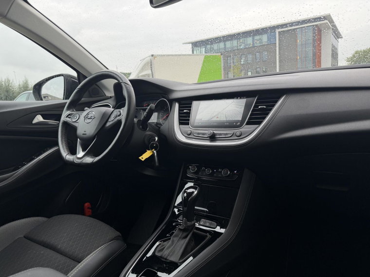 Vehicle Image 22