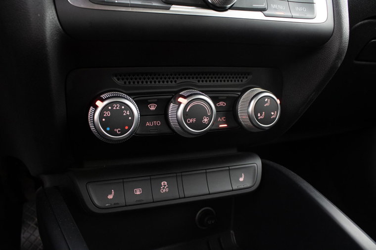 Vehicle Image 33