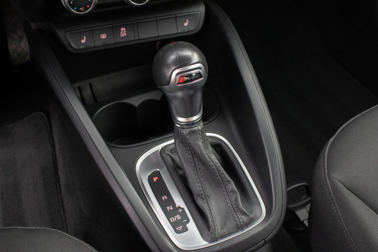 Vehicle Image 35