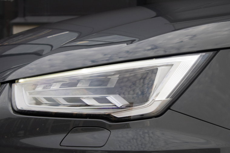 Vehicle Image 8