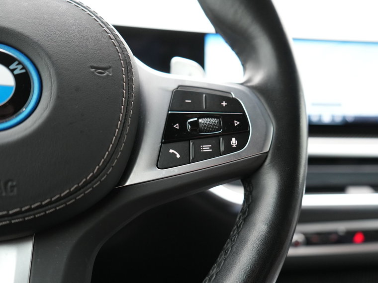 Vehicle Image 40