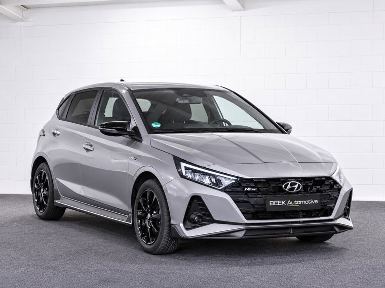 Vehicle Image 6