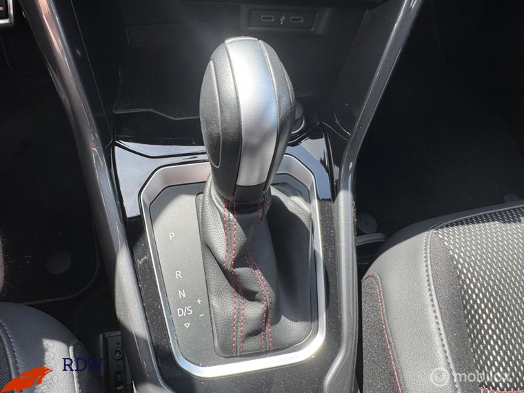 Vehicle Image 33