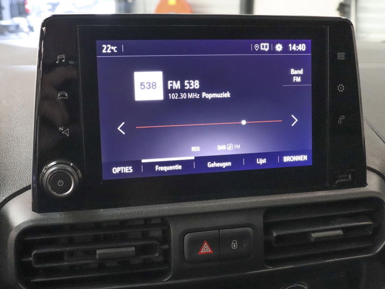 Vehicle Image 28