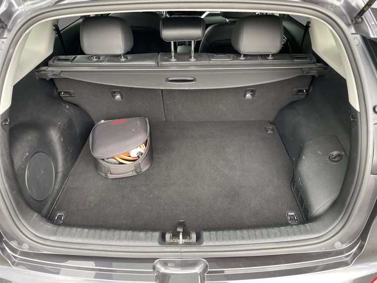 Vehicle Image 25