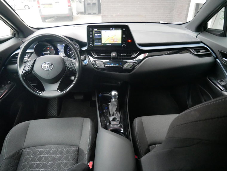 Vehicle Image 6