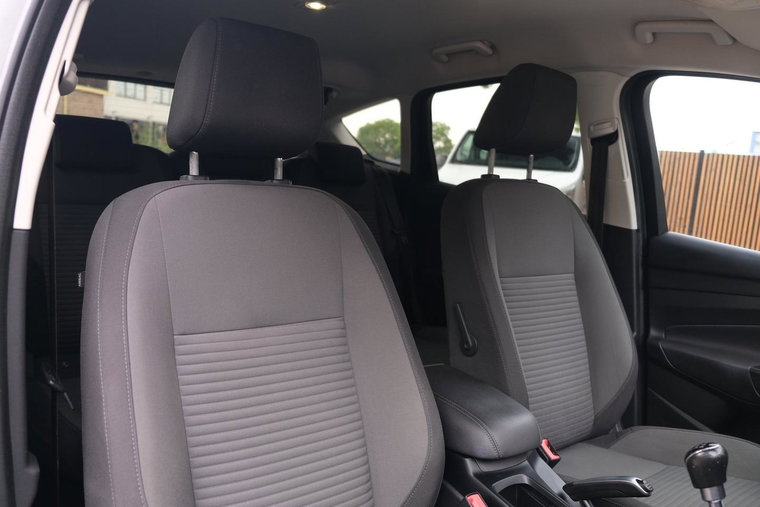 Vehicle Image 18