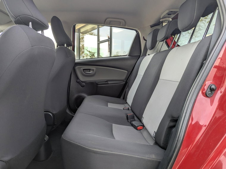 Vehicle Image 12