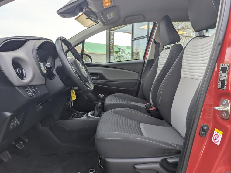 Vehicle Image 15