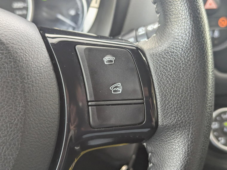 Vehicle Image 23