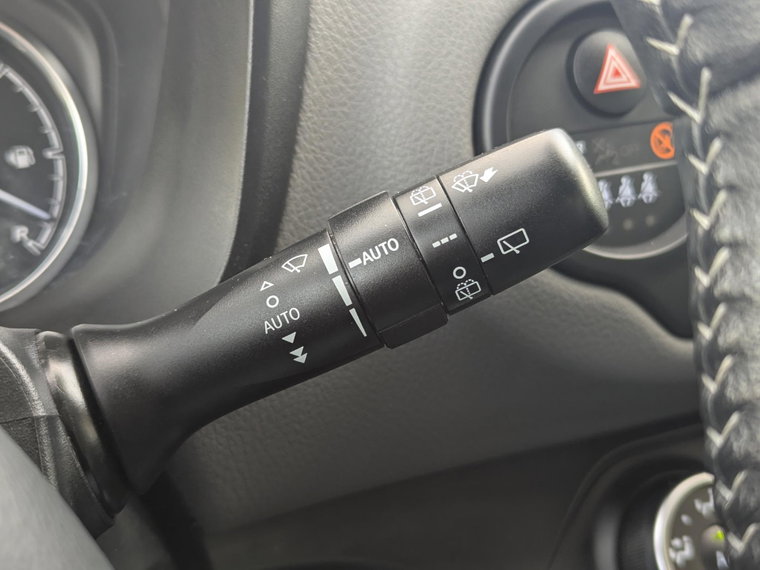Vehicle Image 24