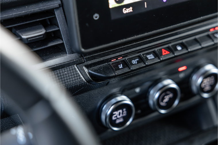 Vehicle Image 31