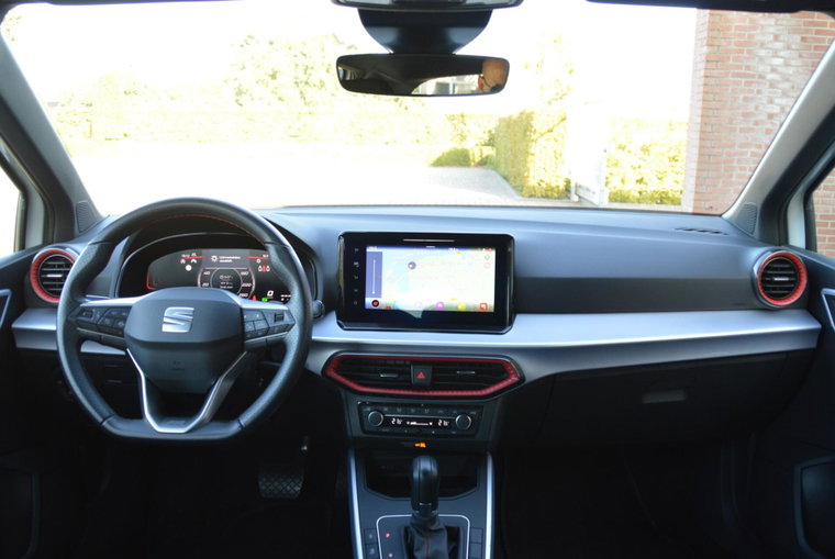 Vehicle Image 15