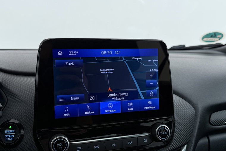 Vehicle Image 25