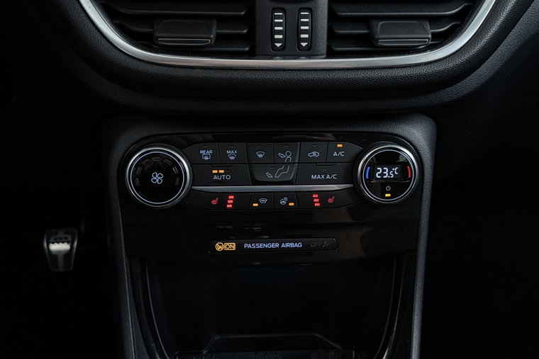 Vehicle Image 26