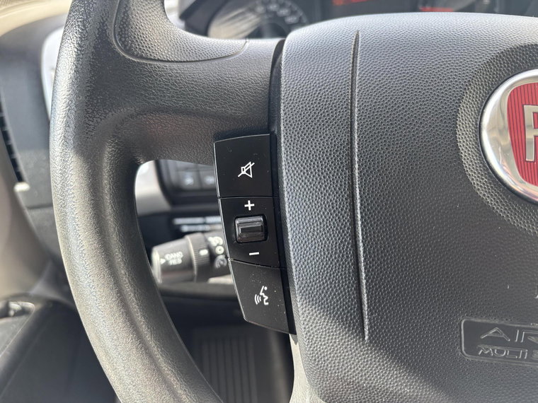 Vehicle Image 27