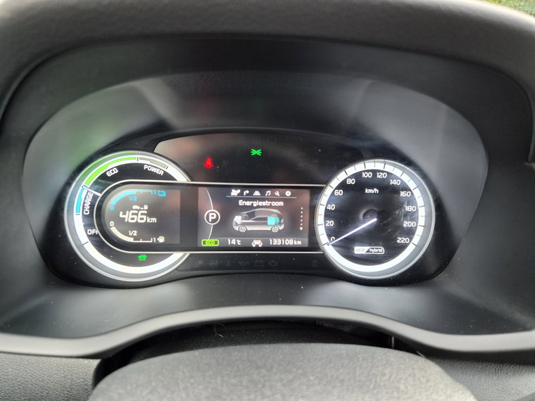Vehicle Image 32