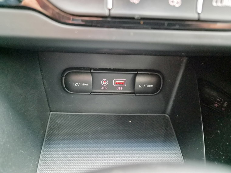 Vehicle Image 42